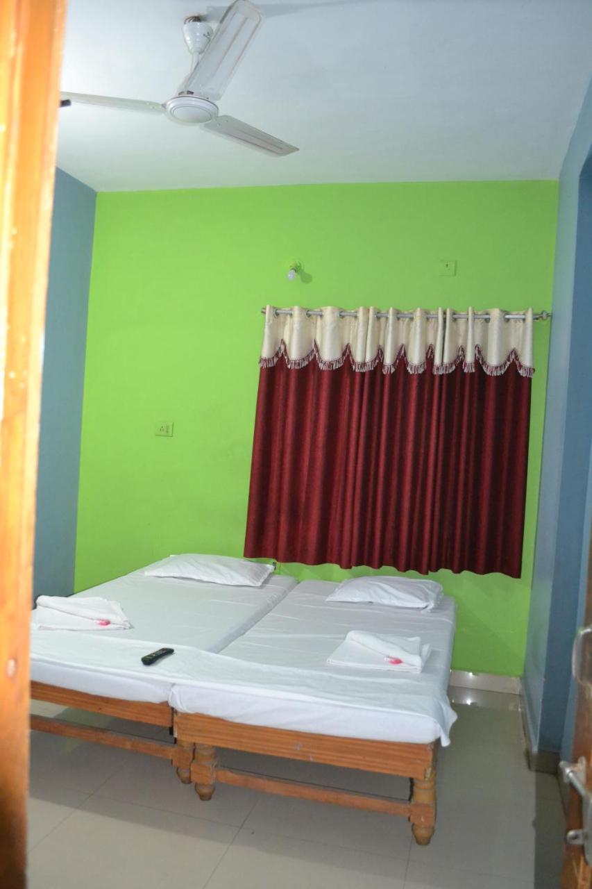 Hotel Maurya Аурангабад Экстерьер фото